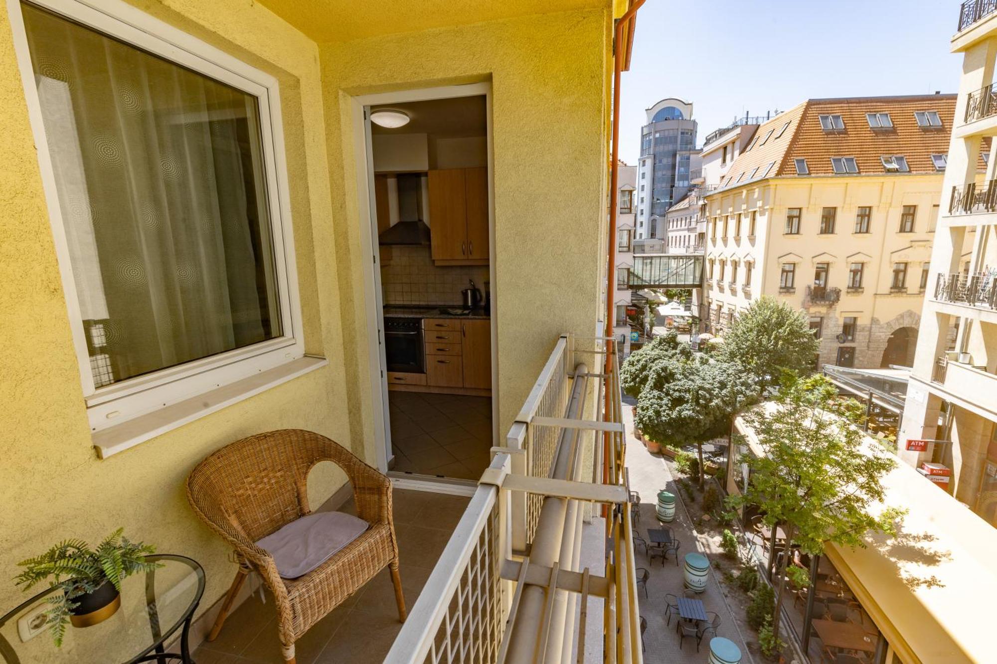 Gozsdu White Raven Residence 305 Budapest Exteriör bild